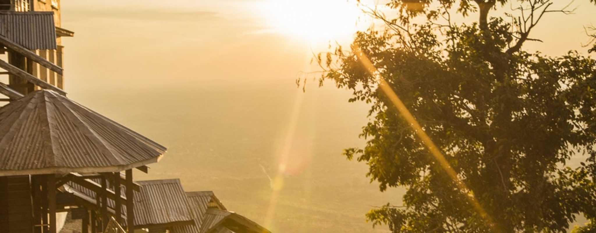 moustachesenvadrouille-sabinekley-voyage-birmanie-myanmar-popa-mount-sunset