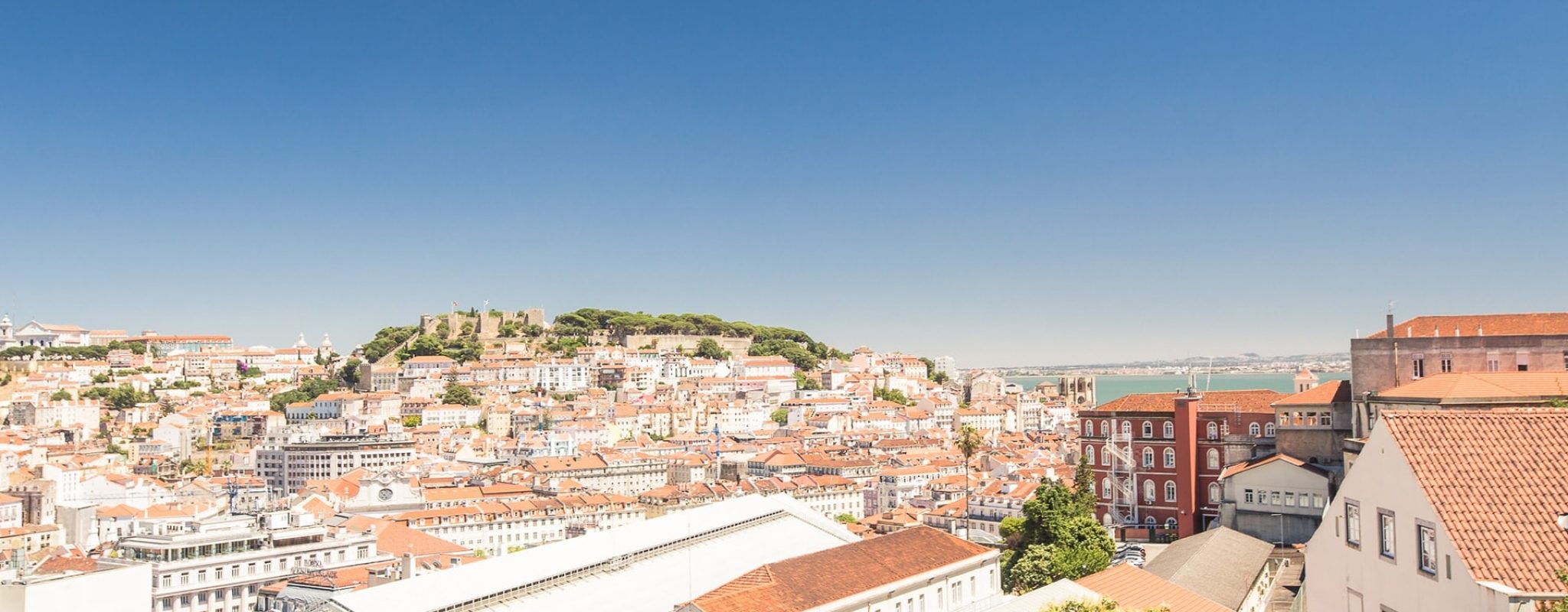 moustachesenvadrouille-sabinekley-voyage-portugal-lisbonne-bairro-alto-miradouro-sao-pedro-alcantara-vue