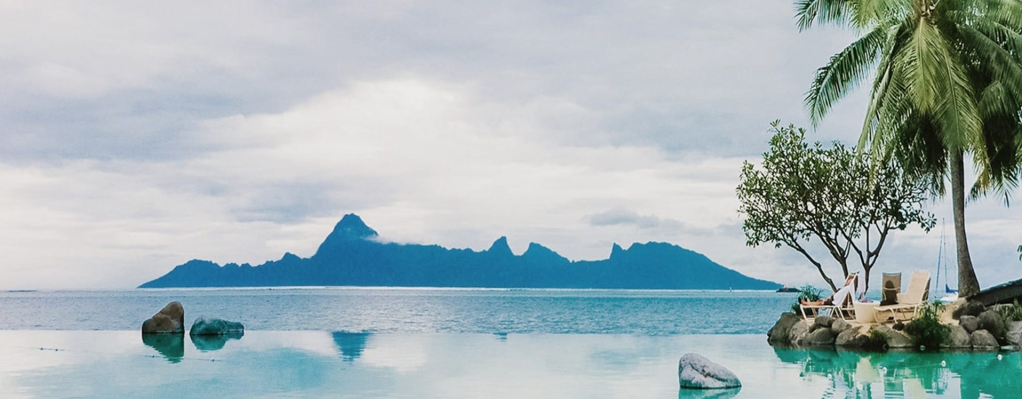 moustachesenvadrouille-sabinekley-voyage-tahiti-intercontinental-vue-moorea