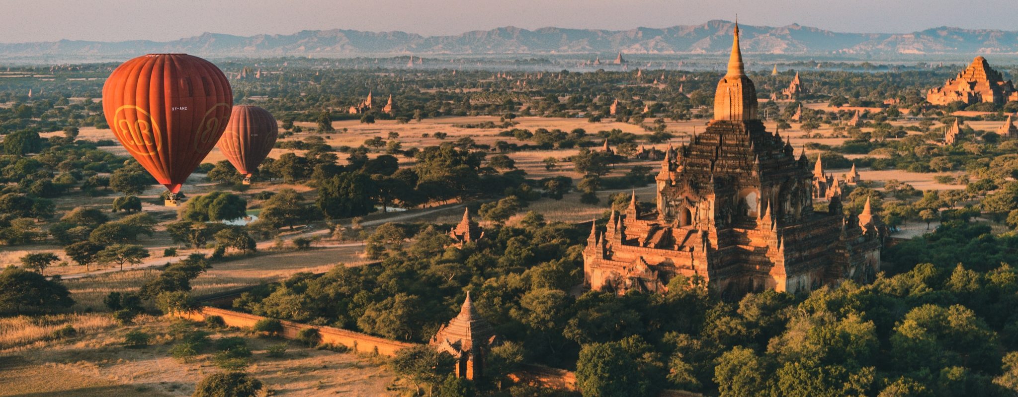 sabinekley-voyage-birmanie-myanmar-bagan-temples-montgolfiere-experience